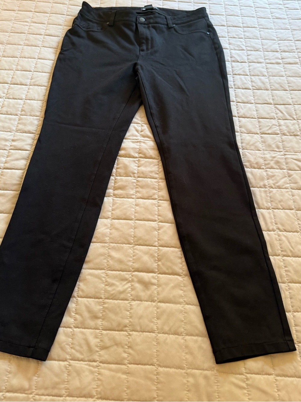 DKNY Women’s Black Chino-Style Stretch Pants